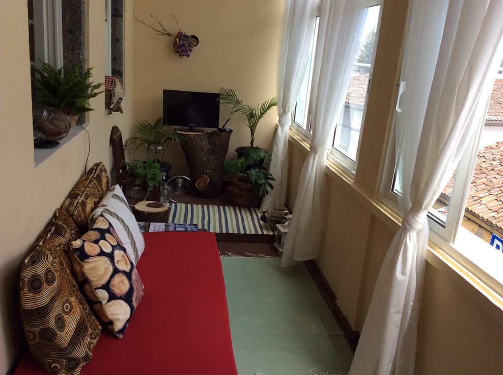 Marina Lounge Hostel Понта-Делгада Екстер'єр фото
