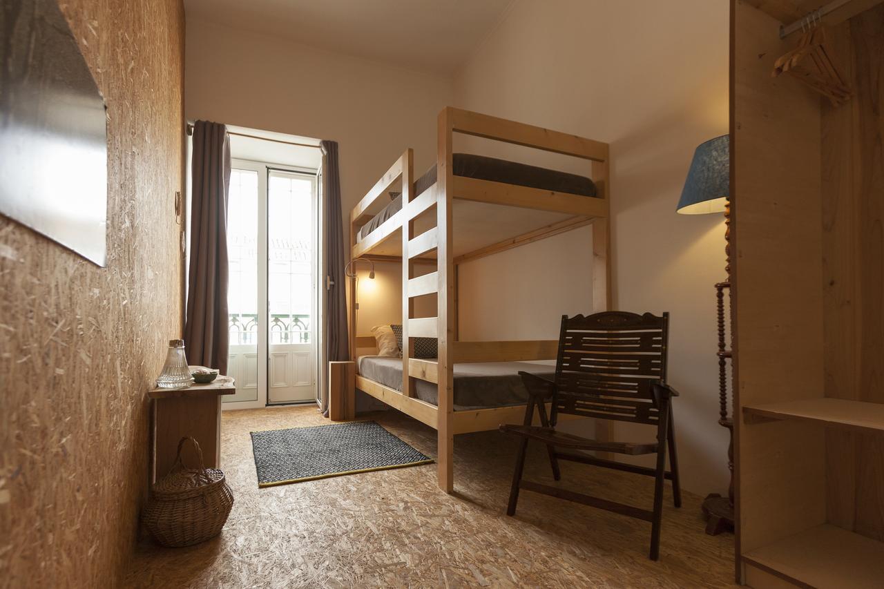 Marina Lounge Hostel Понта-Делгада Екстер'єр фото