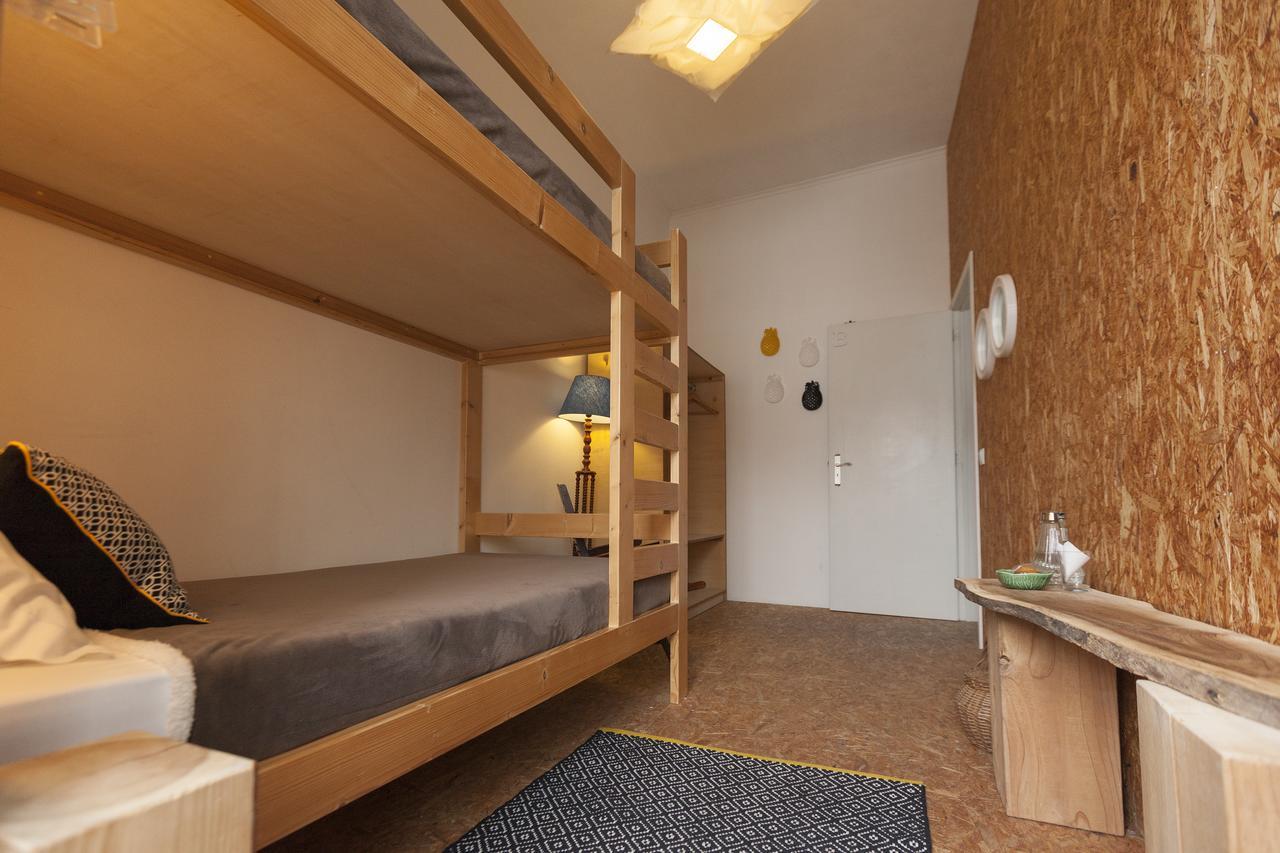 Marina Lounge Hostel Понта-Делгада Екстер'єр фото